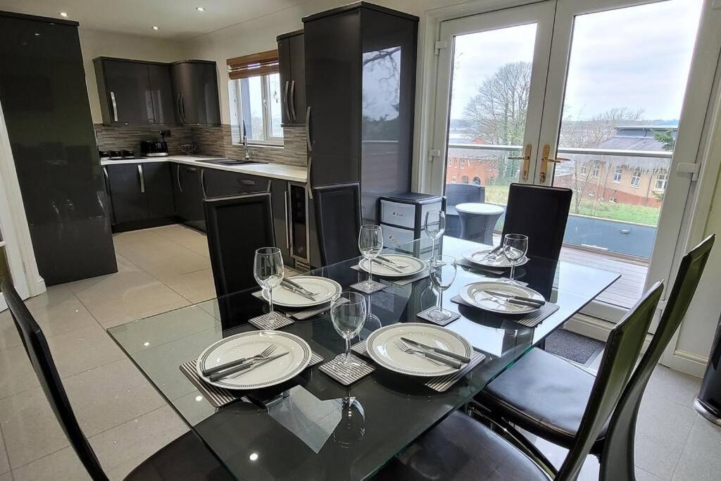 Tides Reach - 3 Bedroom Holiday Home - Llanreath - Пемброук Док Экстерьер фото
